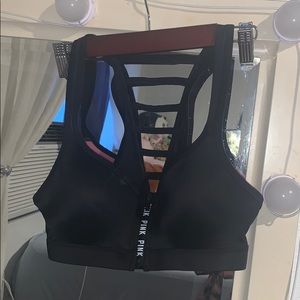 VS sports bra